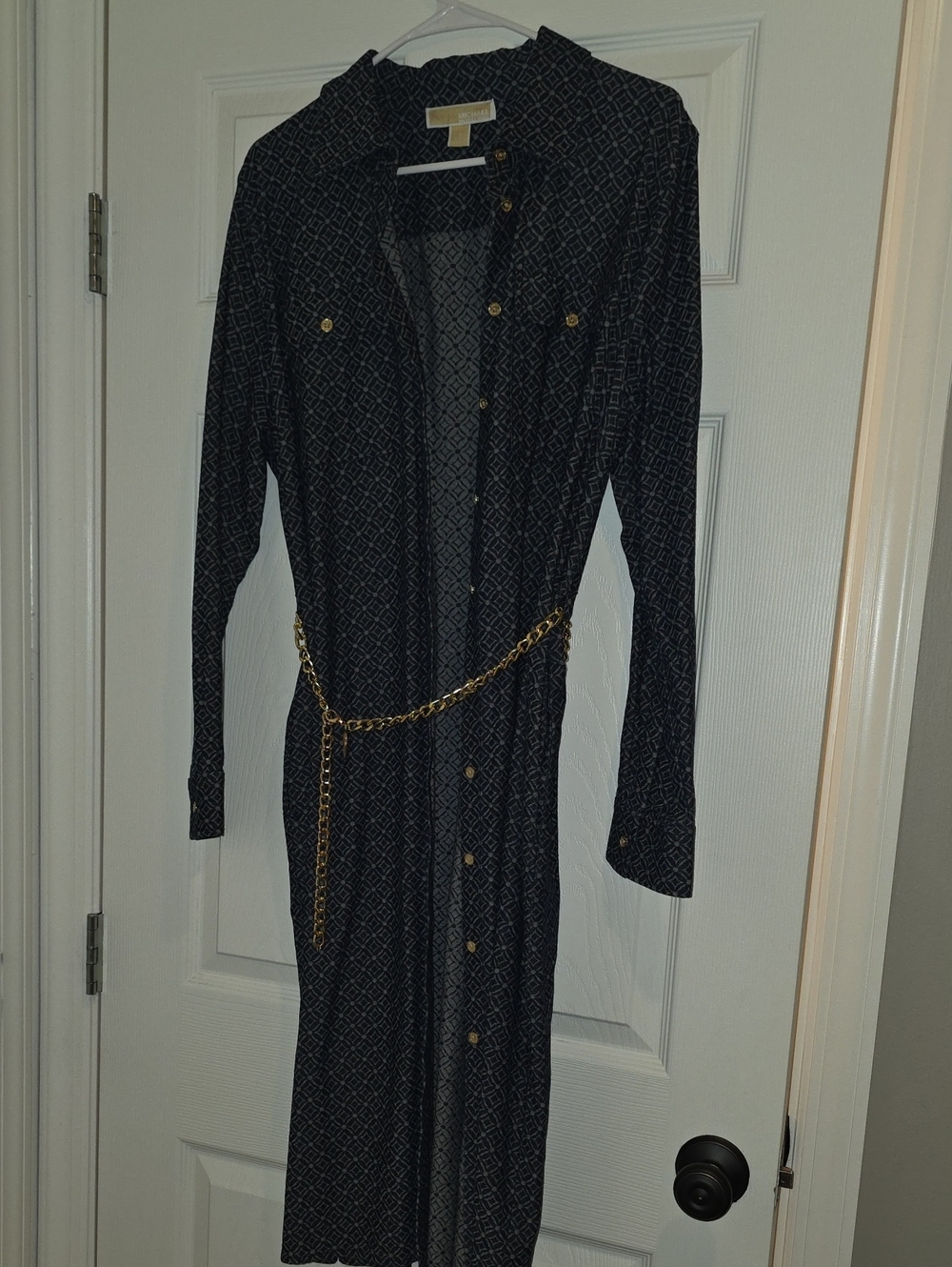 Women's Michael Kors Black Patterned Long Sleeve Shirt Dress with Gold Chain